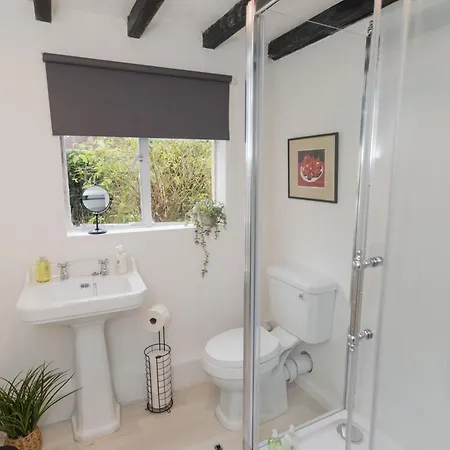 Cosy Cottage For Family & Friends! Sleeps 9, Pets Welcome Stanton  Exterior photo