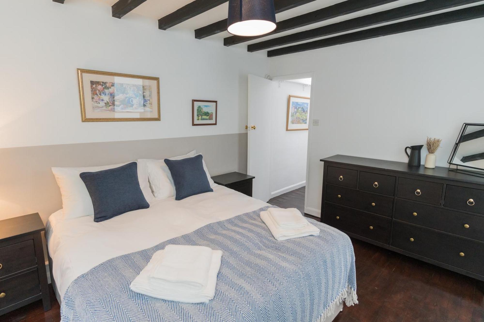 Cosy For Family & Friends! Sleeps 9, Pets Welcome Stanton (Worcestershire)
