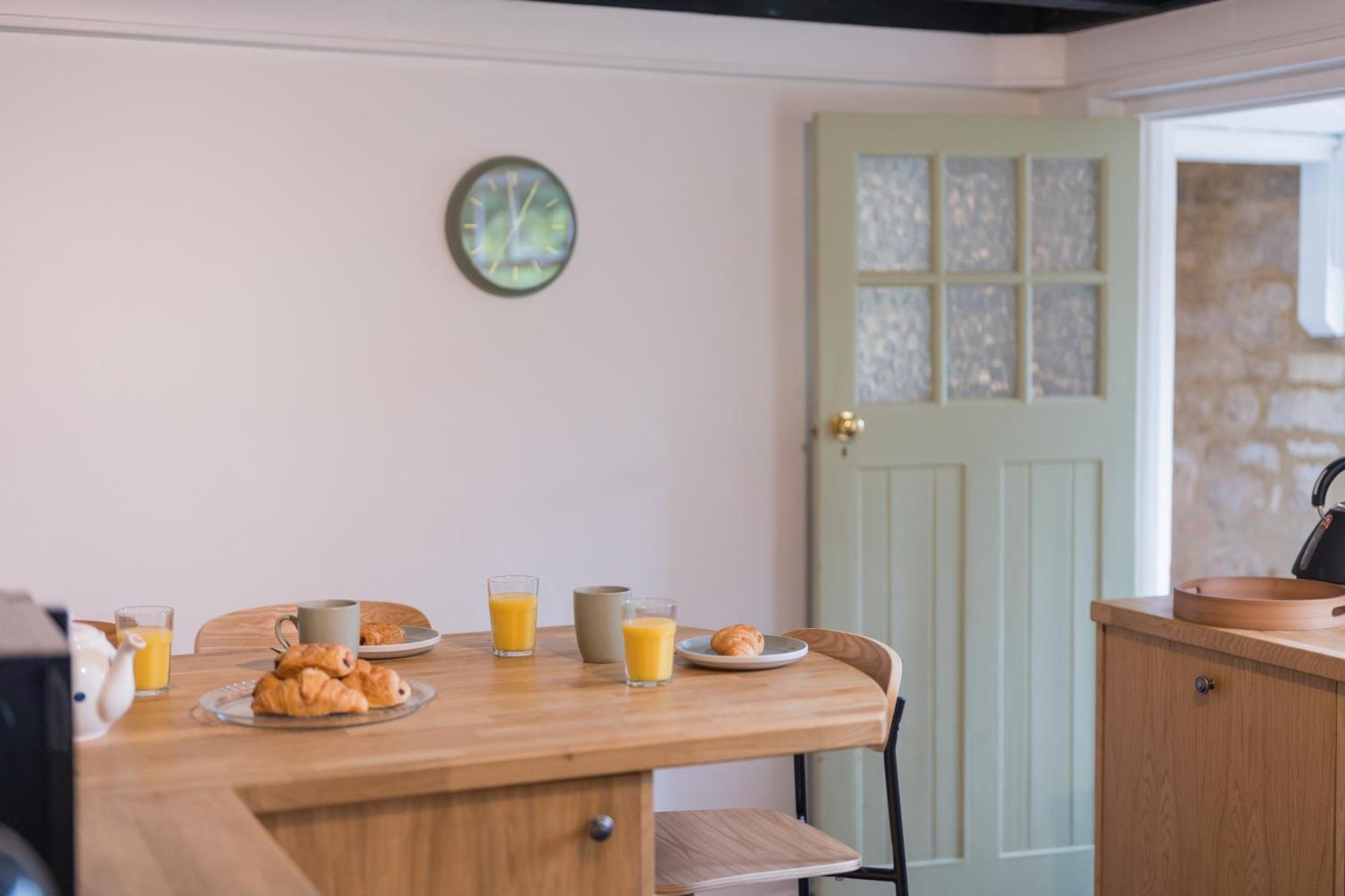 Cosy For Family & Friends! Sleeps 9, Pets Welcome