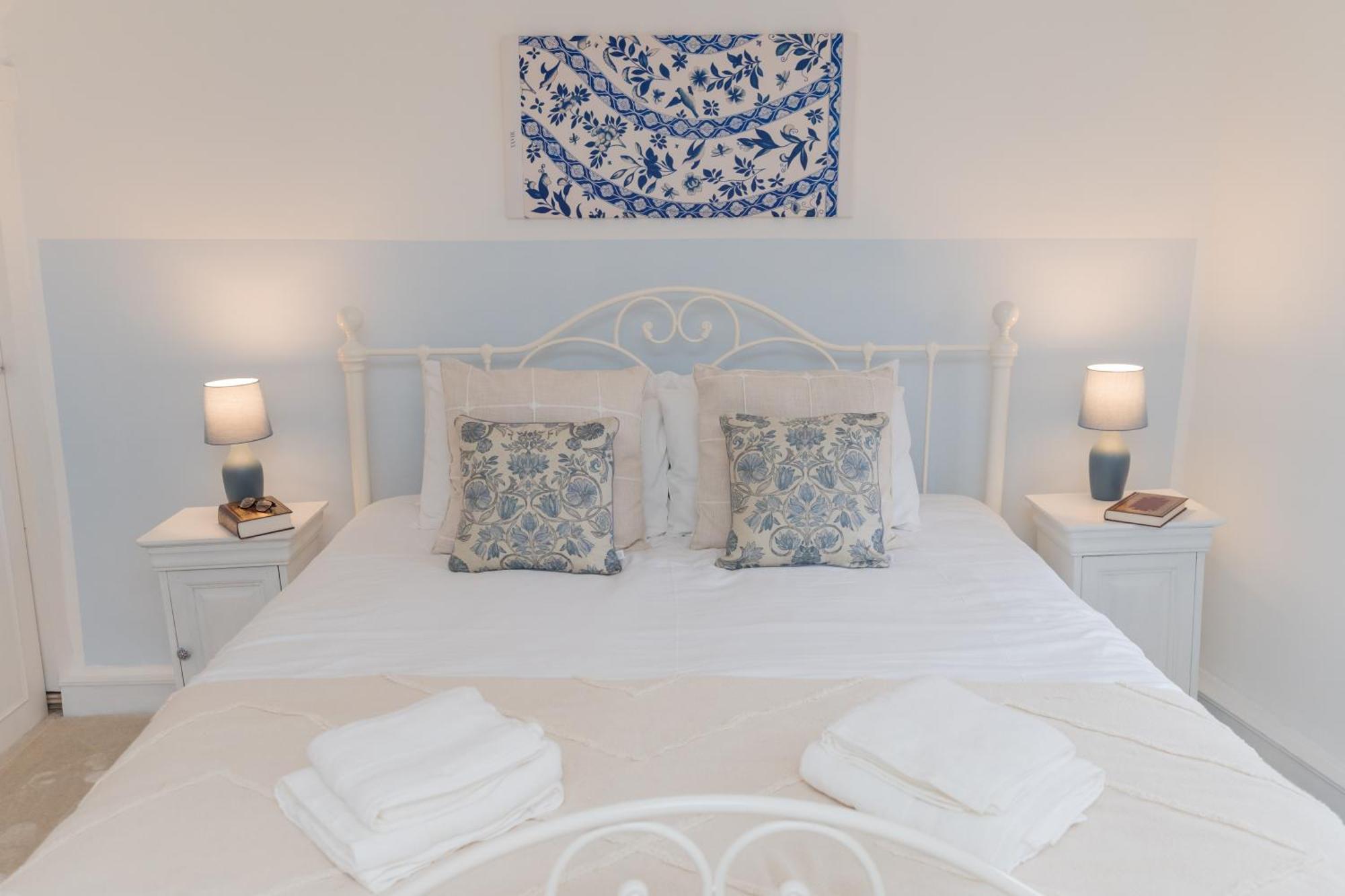 Cosy For Family & Friends! Sleeps 9, Pets Welcome * Stanton (Worcestershire)