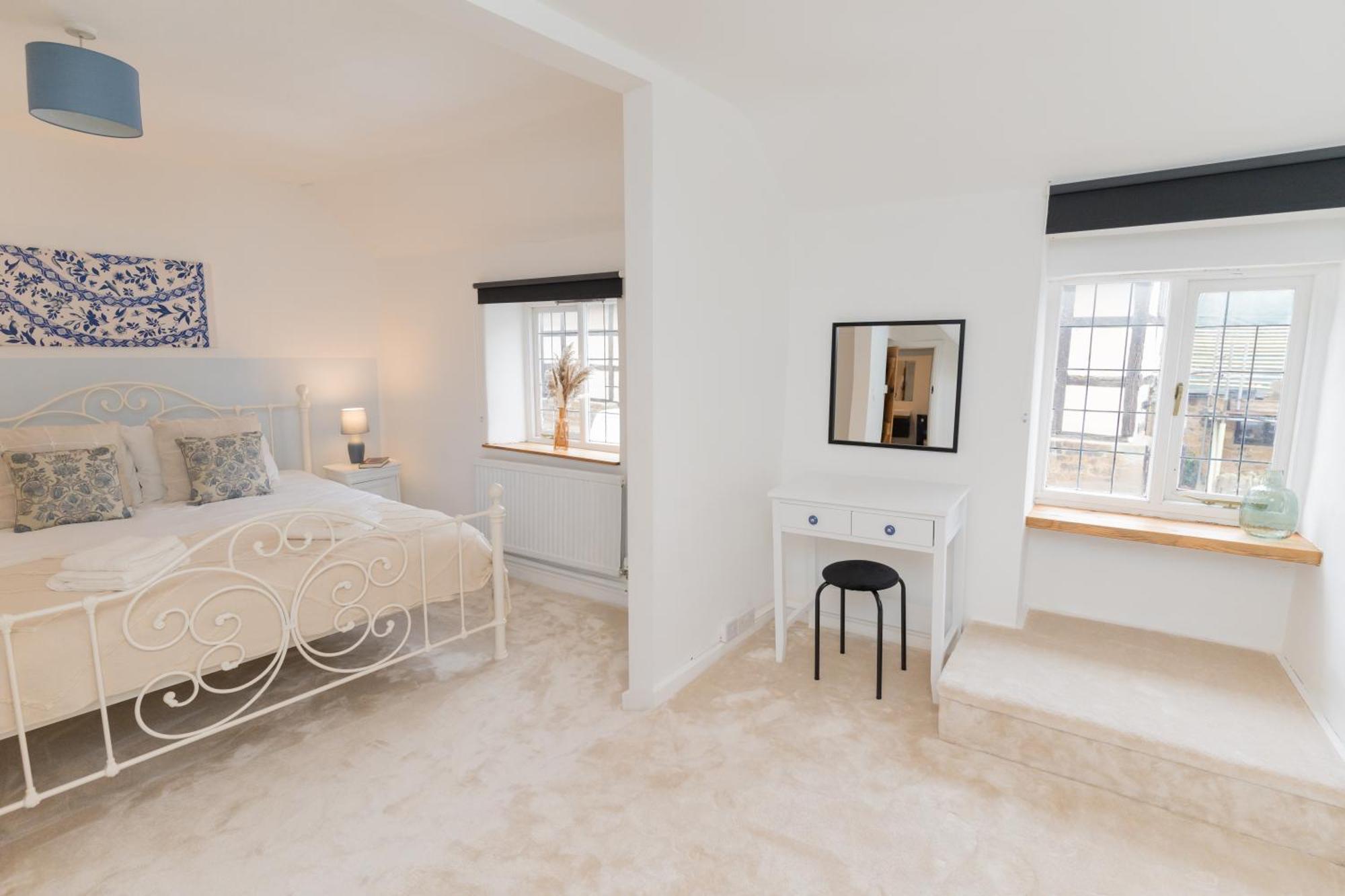 Cosy For Family & Friends! Sleeps 9, Pets Welcome