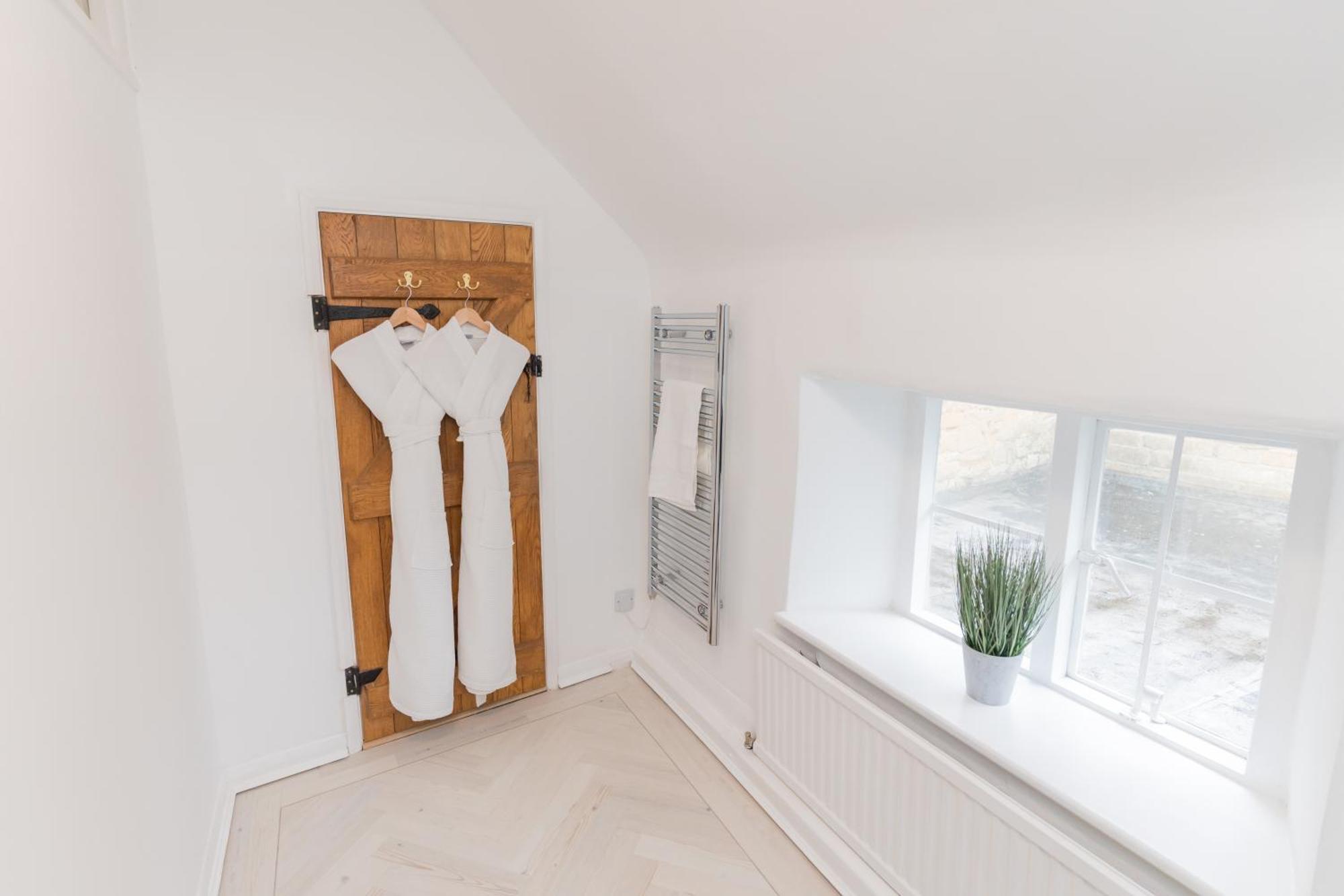 Holiday home Cosy For Family & Friends! Sleeps 9, Pets Welcome Stanton (Worcestershire)