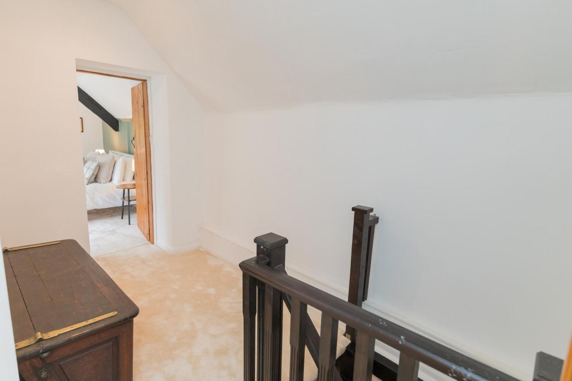 Cosy For Family & Friends! Sleeps 9, Pets Welcome *