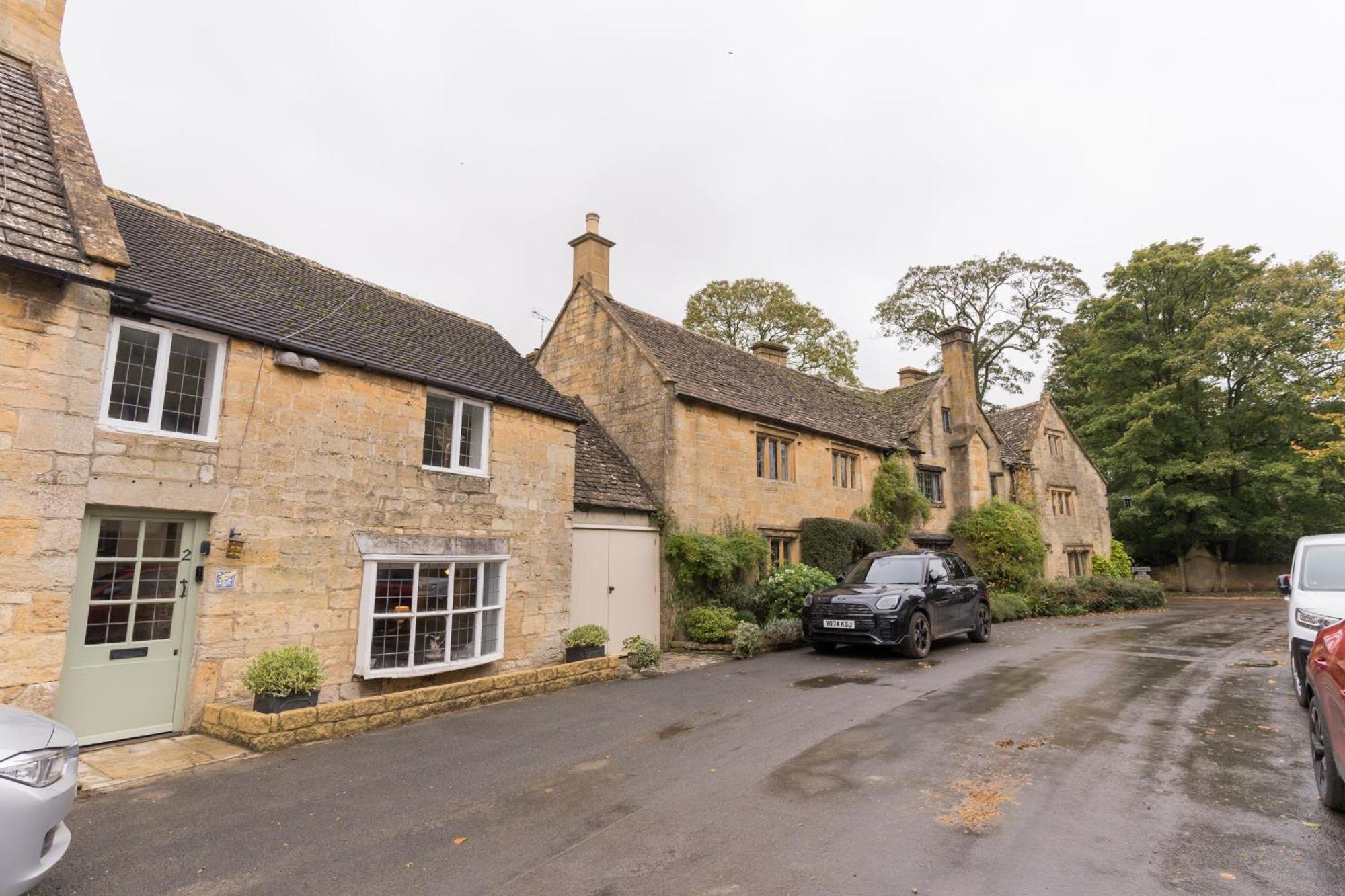 Cosy For Family & Friends! Sleeps 9, Pets Welcome