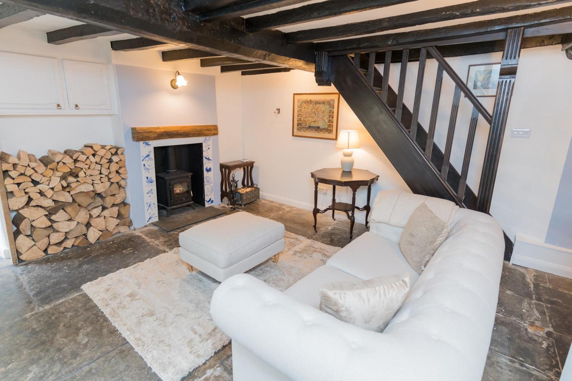 Cosy For Family & Friends! Sleeps 9, Pets Welcome Stanton (Worcestershire)