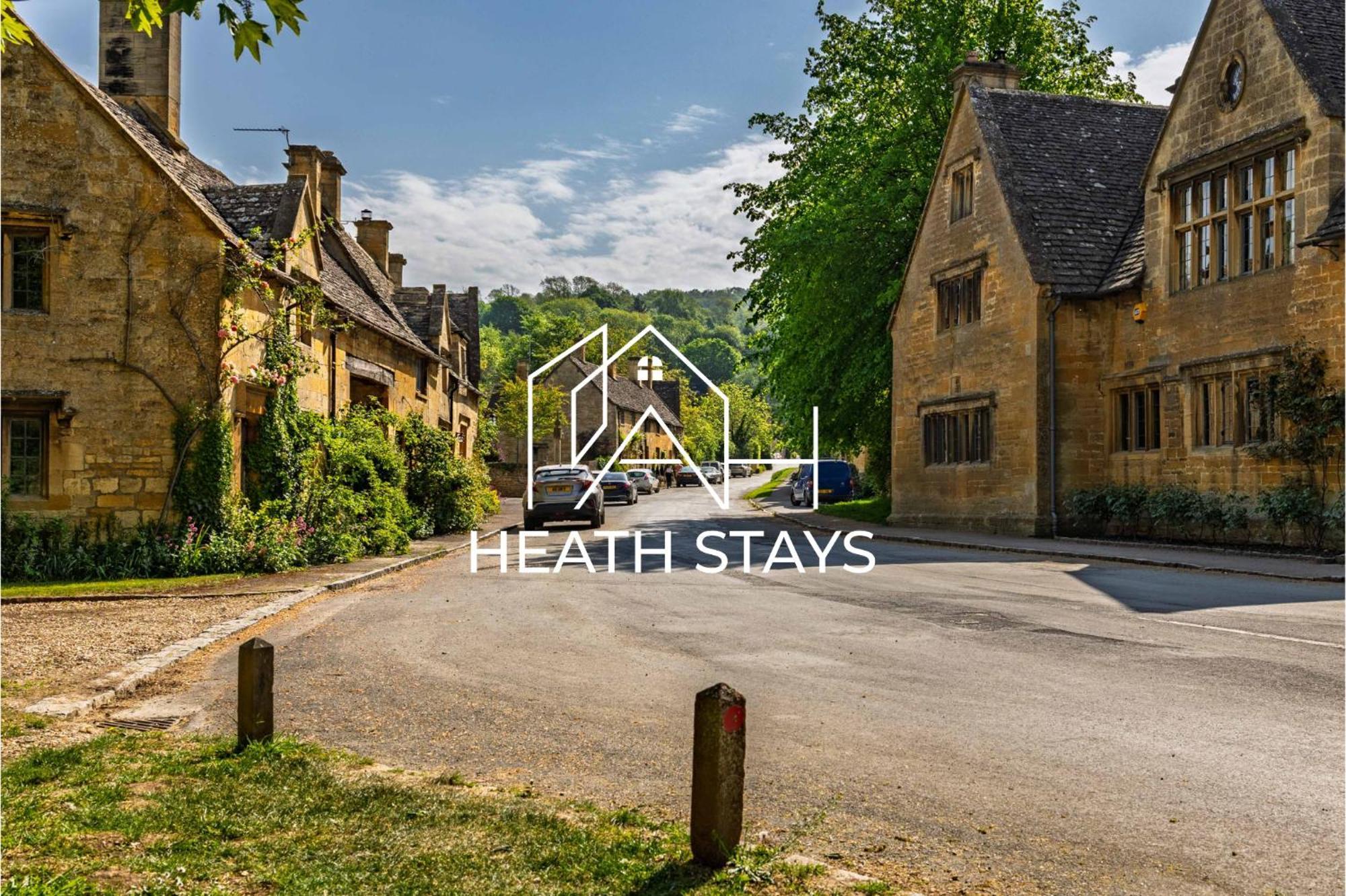 Cosy For Family & Friends! Sleeps 9, Pets Welcome *